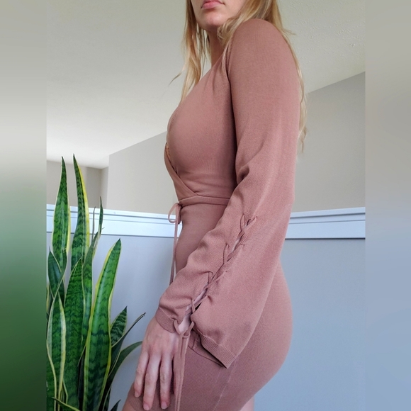 NWOT Superdown Rayla Mini Dress XS - Picture 4 of 10